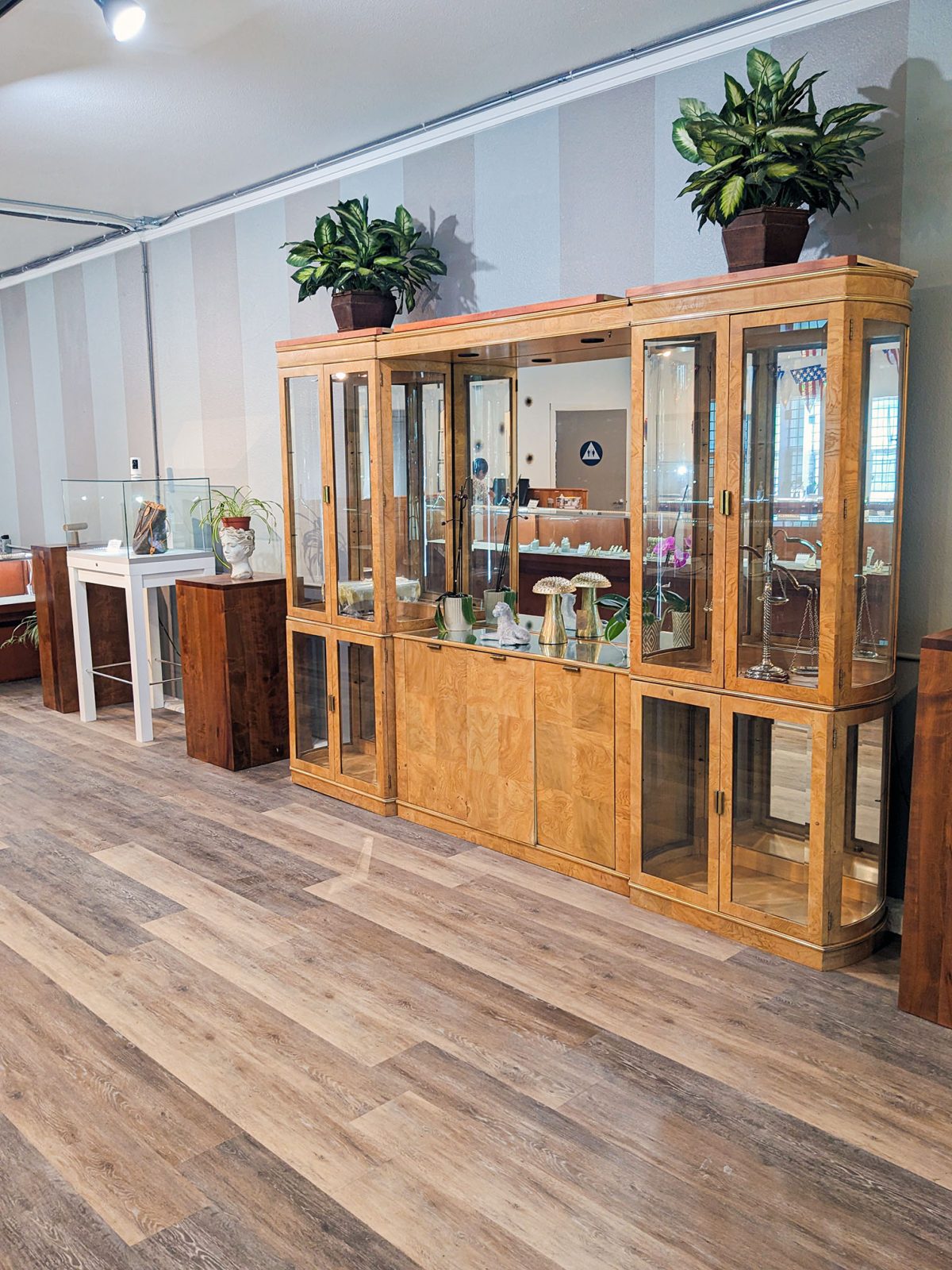 More items to see inside the store